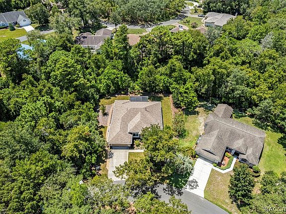 3rd image of 14 Redbay Ct E