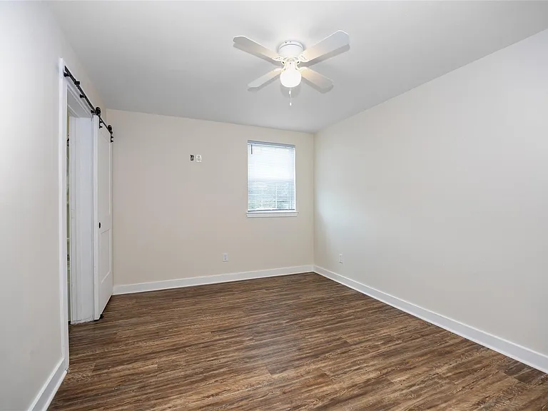 10930 Exeter St #B — Photo 20