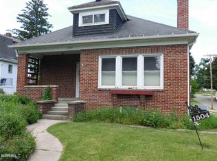 1504 W Logan St, Freeport, IL 61032