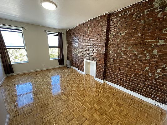 4th image of 1974 3rd Ave APT 2
