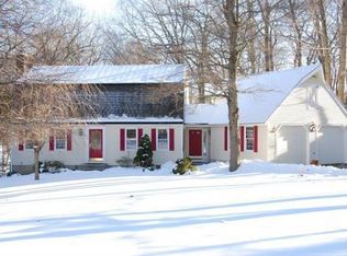 19 Longate Rd, Clinton, CT 06413