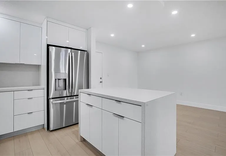 4670 W 13th Ln #411 — Photo 4