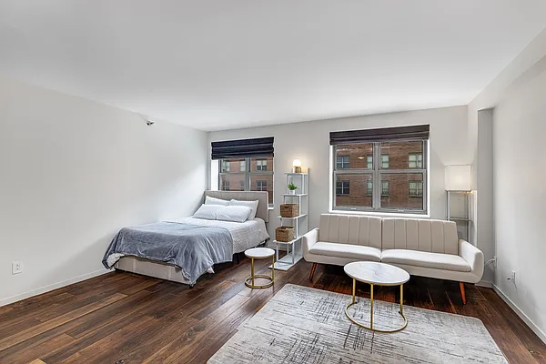 Rented by Compass | media 9