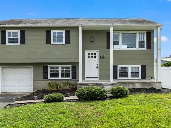 783 Simmons Drive, Toms River, NJ 08753