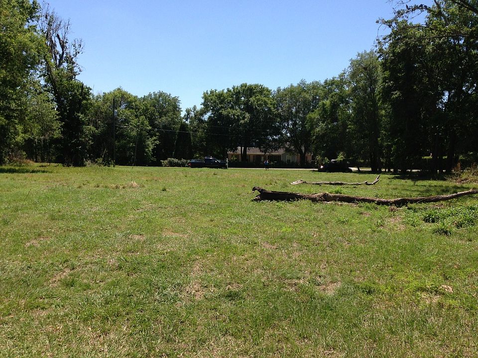 2nd image of 1602 Newberger Rd