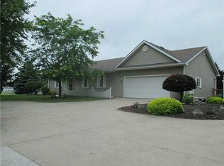 9516 County Road 424, Napoleon, OH 43545