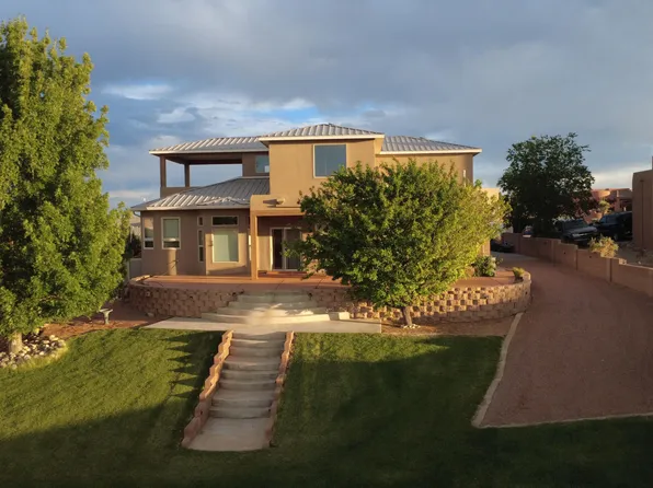 6809 Chapingo Rd NE, Rio Rancho, NM 87144