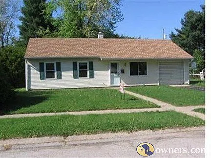 1504 Woodside Dr photo 1