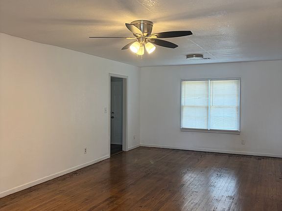 2nd image of 913 SW 65th St