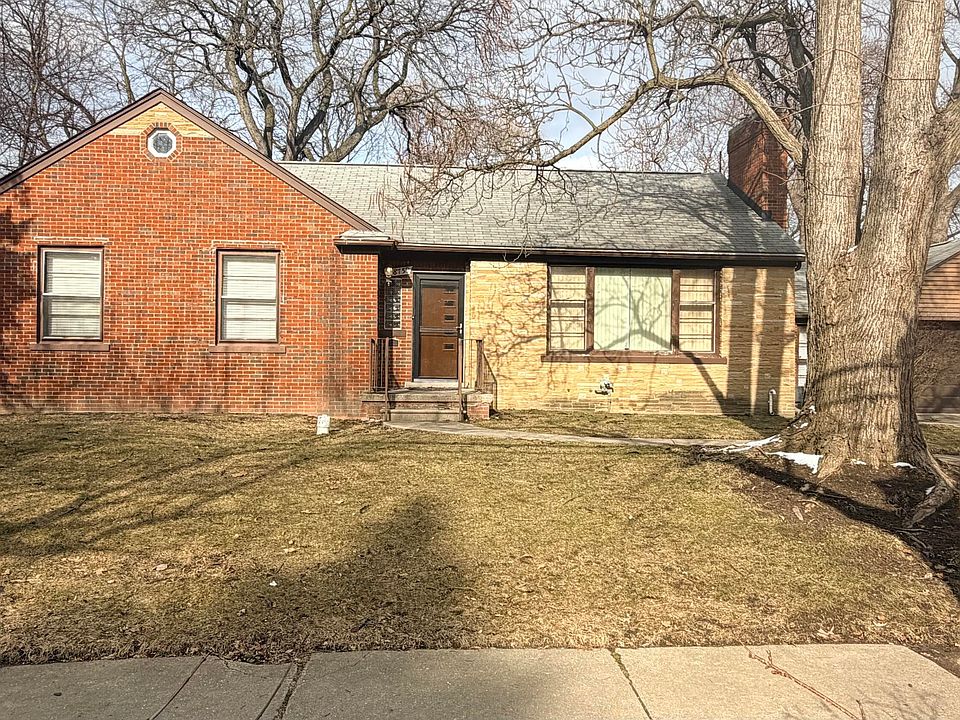 1st image of 18759 Huntington Ave