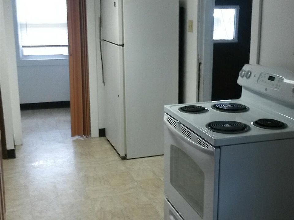 1st image of 355 College Ave