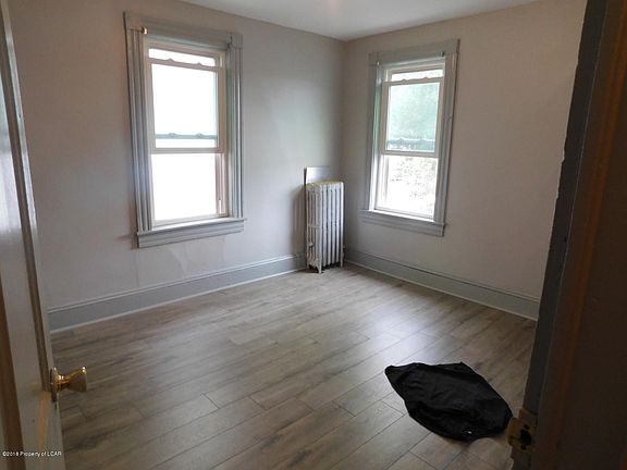 4th image of 17 S Loveland Ave