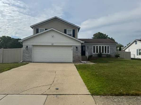 117 Mill Pond Dr, Glendale Heights, IL 60139