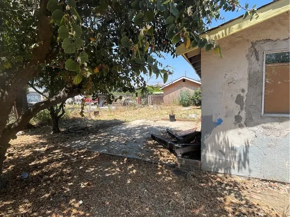 9781 Telfair Ave, Pacoima, CA 91331