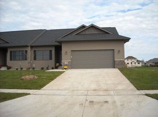 210 Windflower Ln, Solon, IA 52333