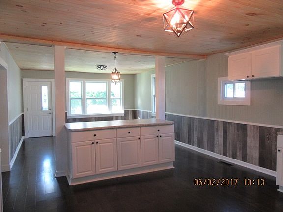 4th image of 302 E Louise Ave