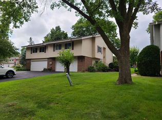 9752 Cavell Ave S, Bloomington, MN 55438