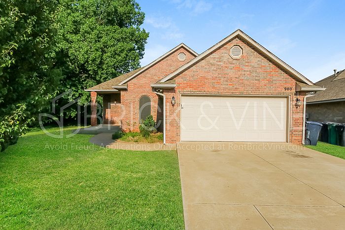 1st image of 900 Shady Creek Ln