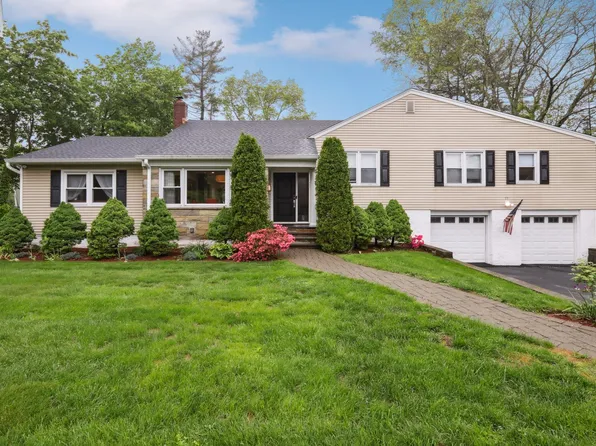 77 Top O the Ridge Drive, Scarsdale, NY 10583