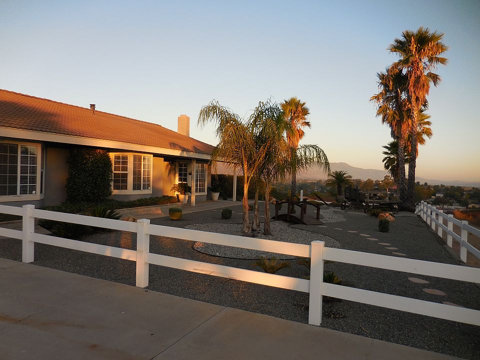 2nd image of 21065 Cielo Vista Way