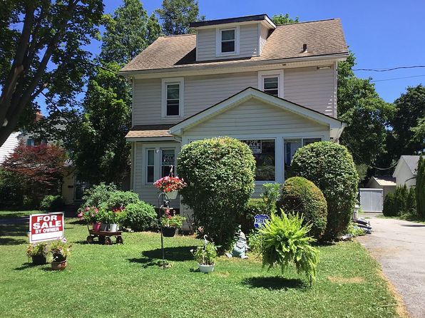 150 Meadow Dr