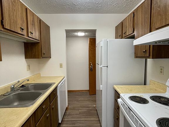 3rd image of 3005 Union St #2-B