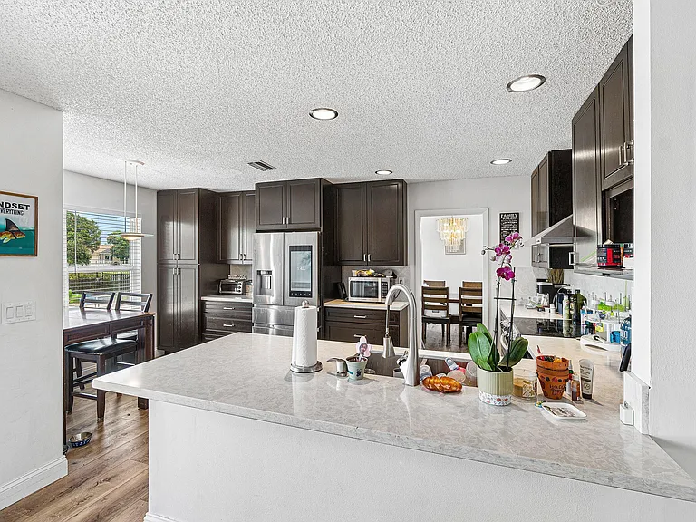 7366 Ashley Shores Cir — Photo 10