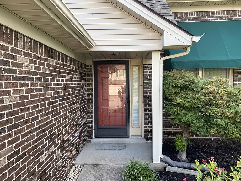 3712 Weeping Willow Way — Photo 2