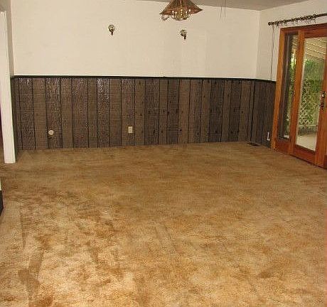 large family room/dbl french doors to covered patio