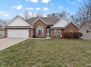 1860 Autumn Dr, Cape Girardeau, MO 63701