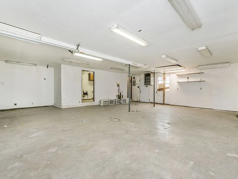 3609 S Travis St — Photo 19