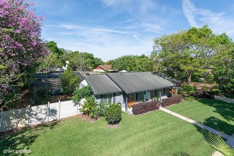 1st image of 3802 Bainbridge Ave