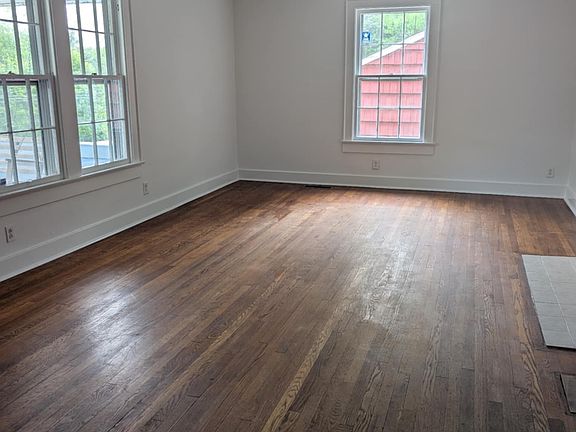 4th image of 2143 Island Home Ave