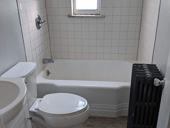 3rd image of 37 Gahl Ter APT B