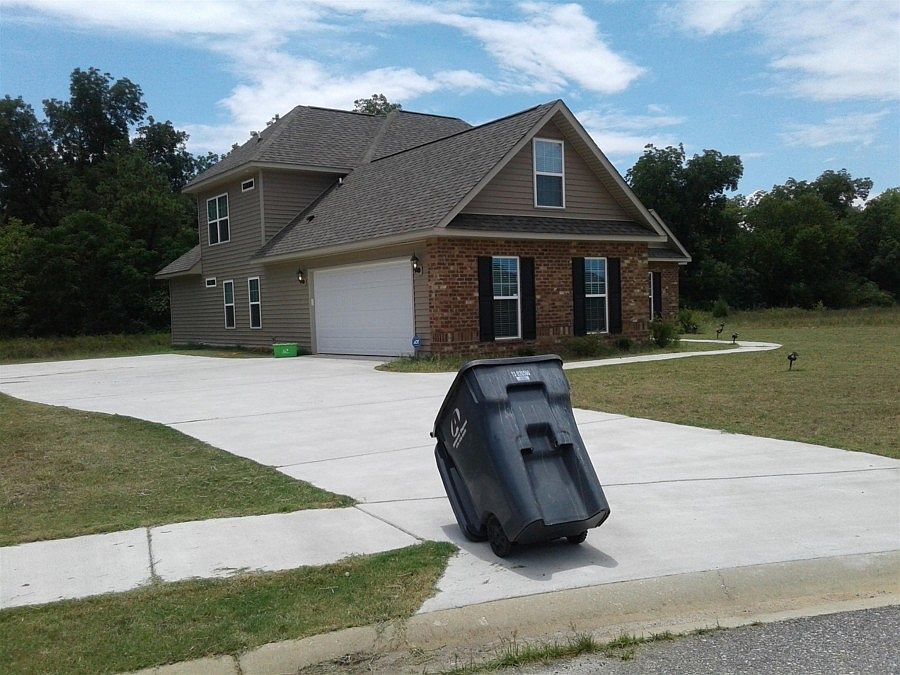2nd image of 257 Sky Hawk Ln