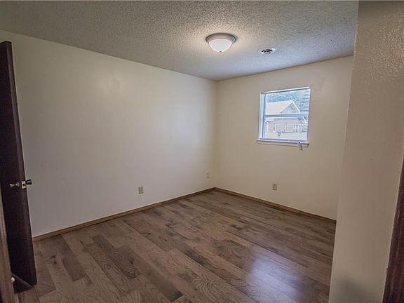 5th image of 1205 N 12th St