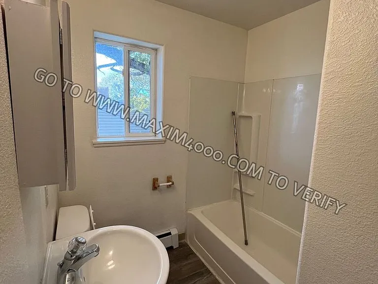 2441 Bunting Avenue — Photo 7