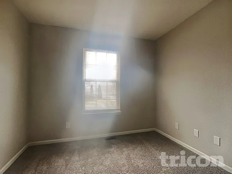 8309 Brambleberry Dr — Photo 11