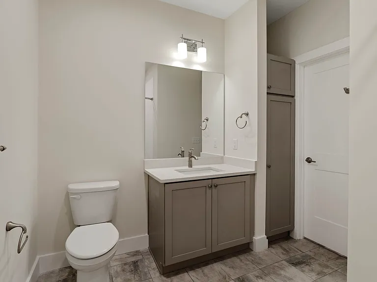 The Pointe at Overlook — Photo 94