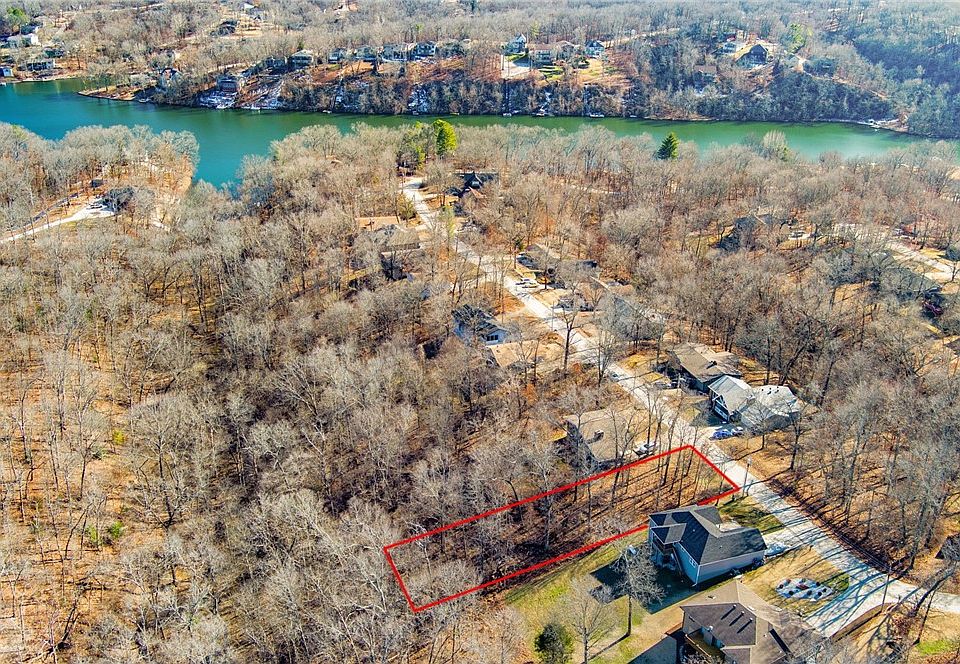 1st image of Lancaster Dr #7
