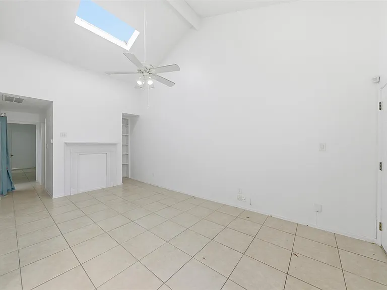 12503 Newbrook Dr — Photo 3
