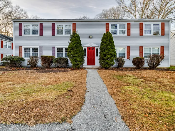 120 Gallup Hill Rd 3C, Ledyard, CT 06339