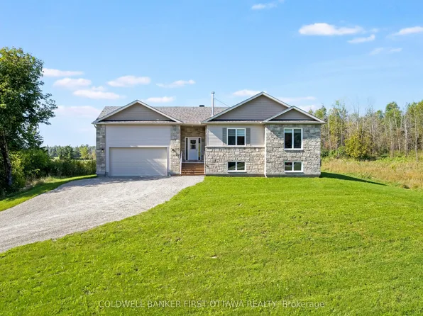 268 Boyds Rd, Lanark Highlands, ON K7C 0C5