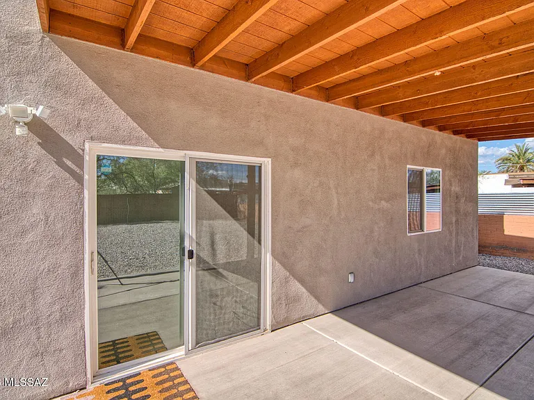 3304 E Elida St — Photo 15