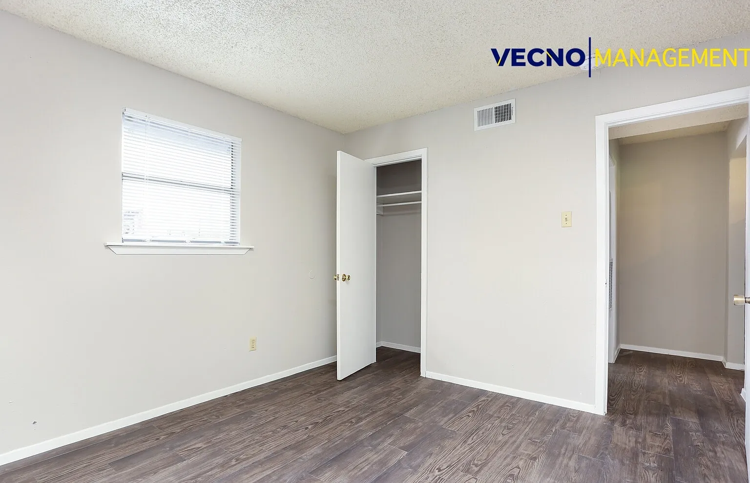 Bandera Flats Apartment — Photo 3