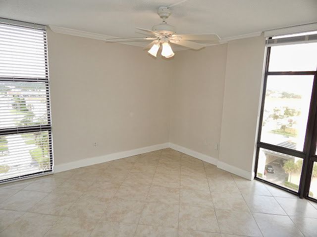 1st image of 1301 S 1st St #901