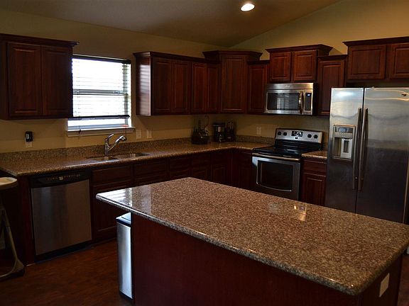 4th image of 4912 Makenna Cir