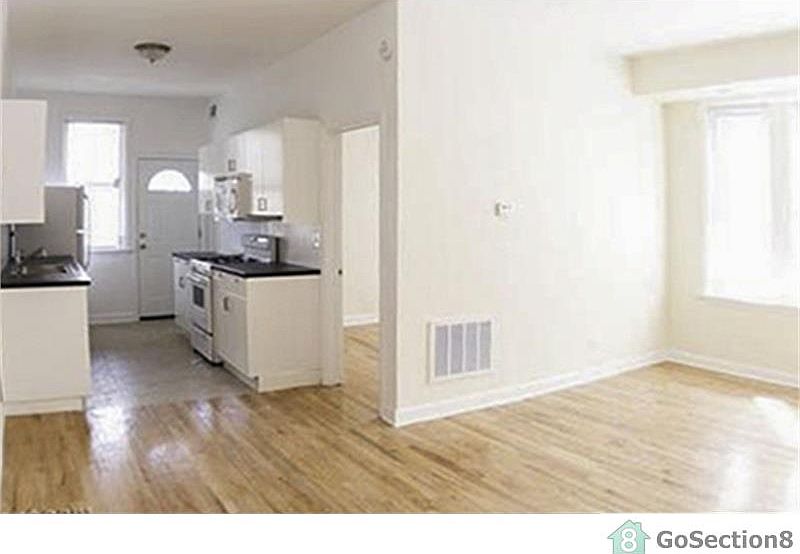 1st image of 1531 E 65th St #1