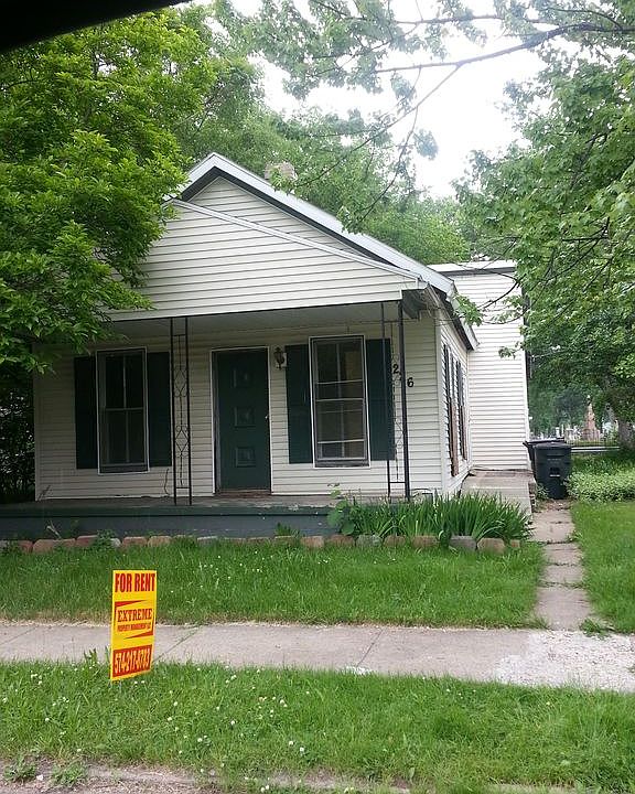 1st image of 226 Pagin St