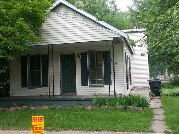 226 Pagin St, South Bend, IN 46628